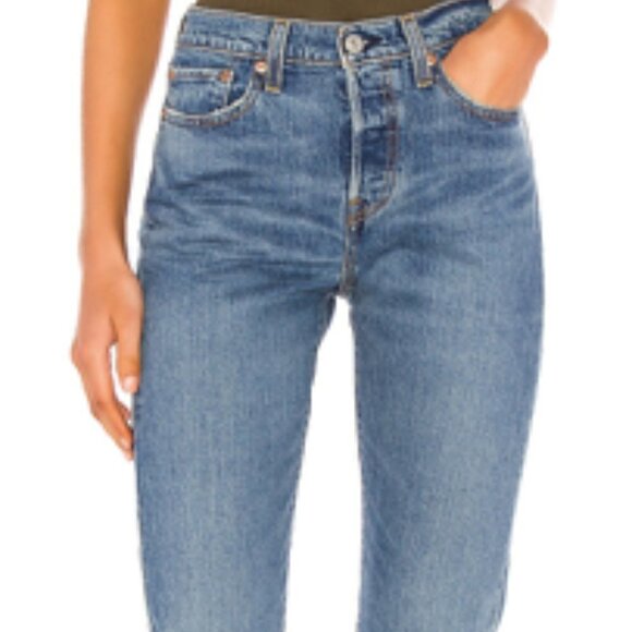 Levi's Wedgie Icon Fit Jeans - Picture 2 of 9